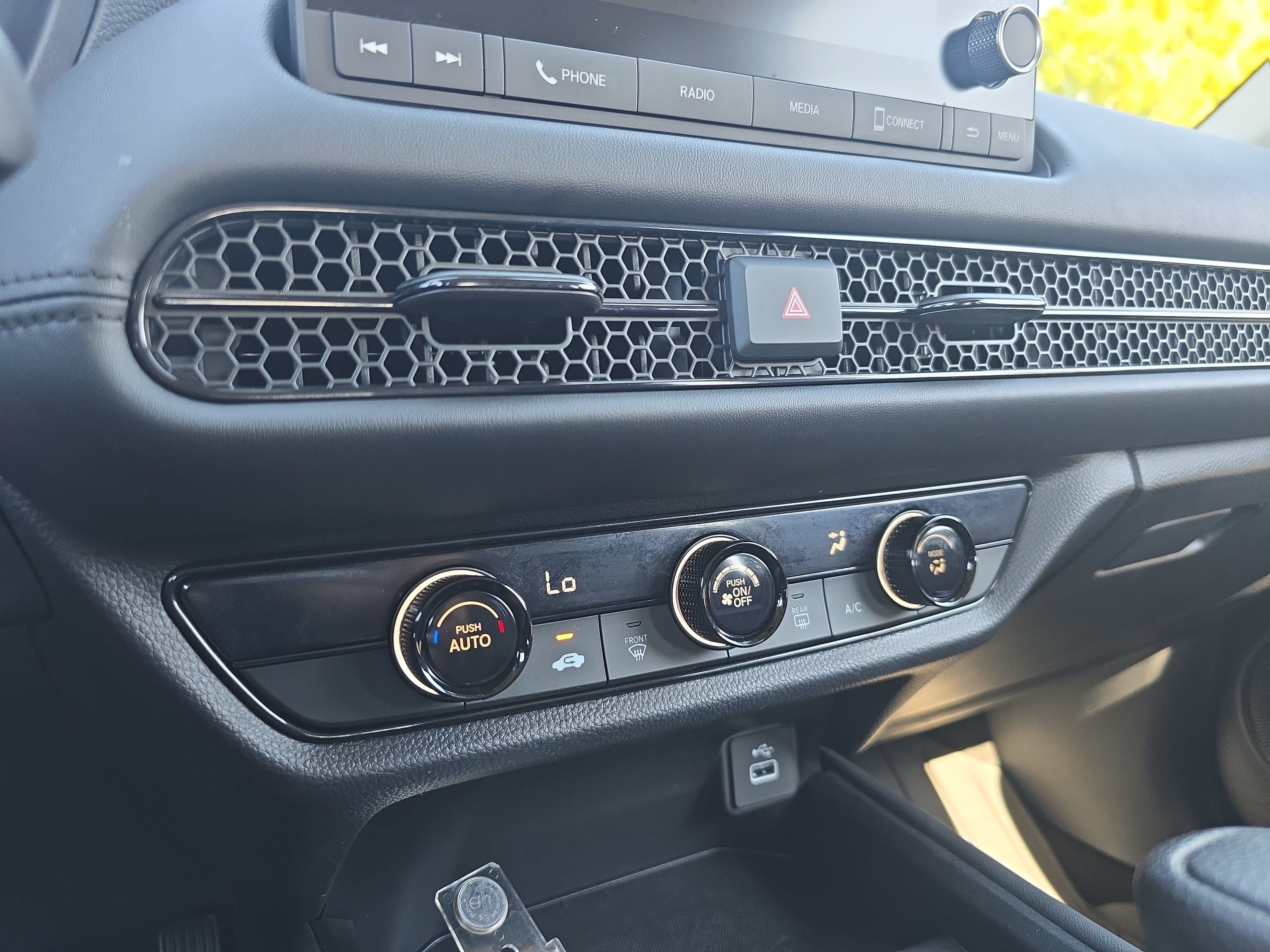 Certified 2024 Honda HR-V LX image 22