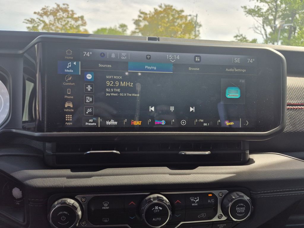 Used 2024 Jeep Wrangler Unlimited Rubicon image 15