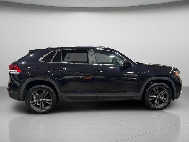 Used 2020 Volkswagen Atlas Cross Sport SEL image 2