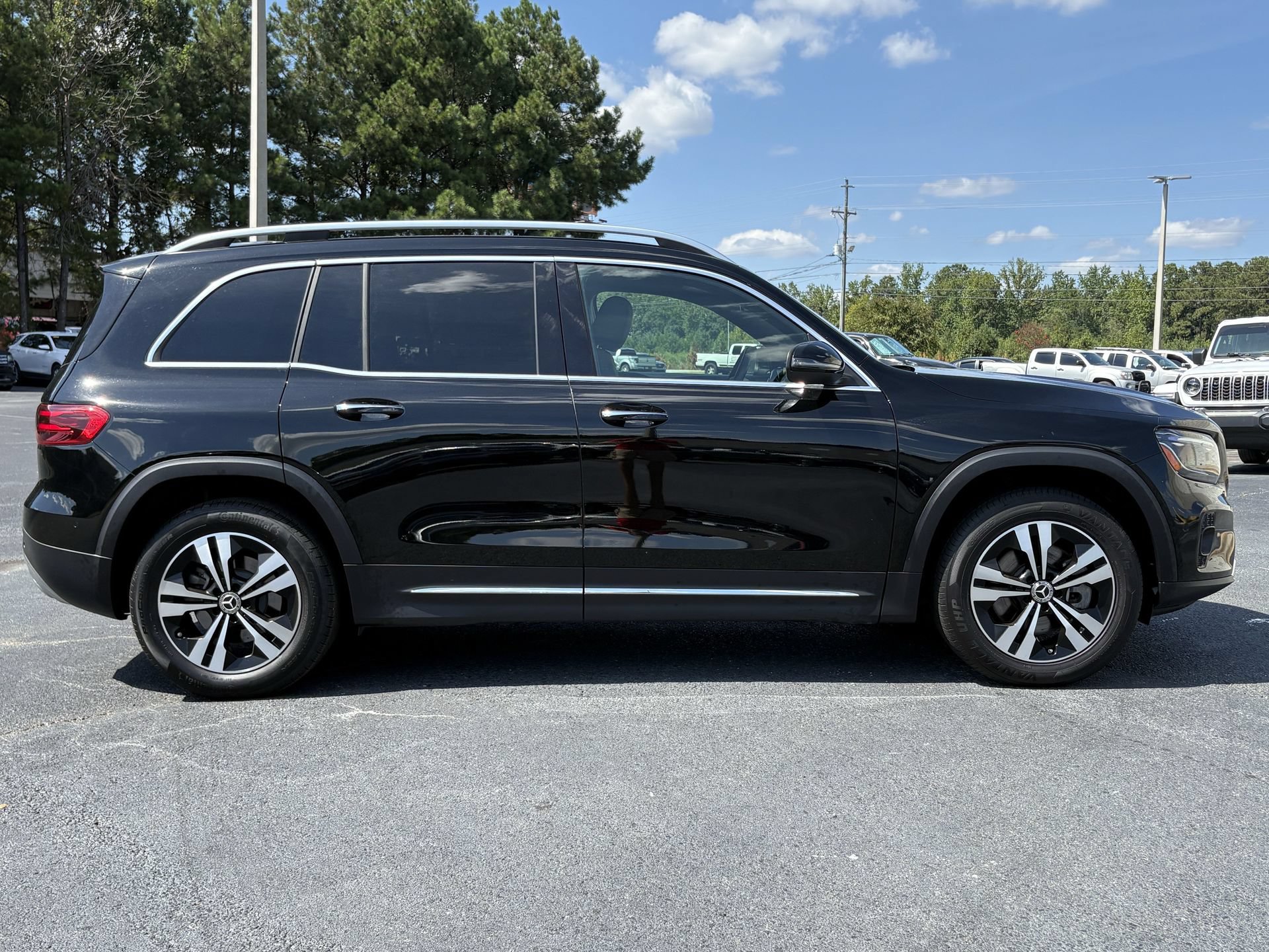 Used 2025 Mercedes-Benz GLB 250 image 23