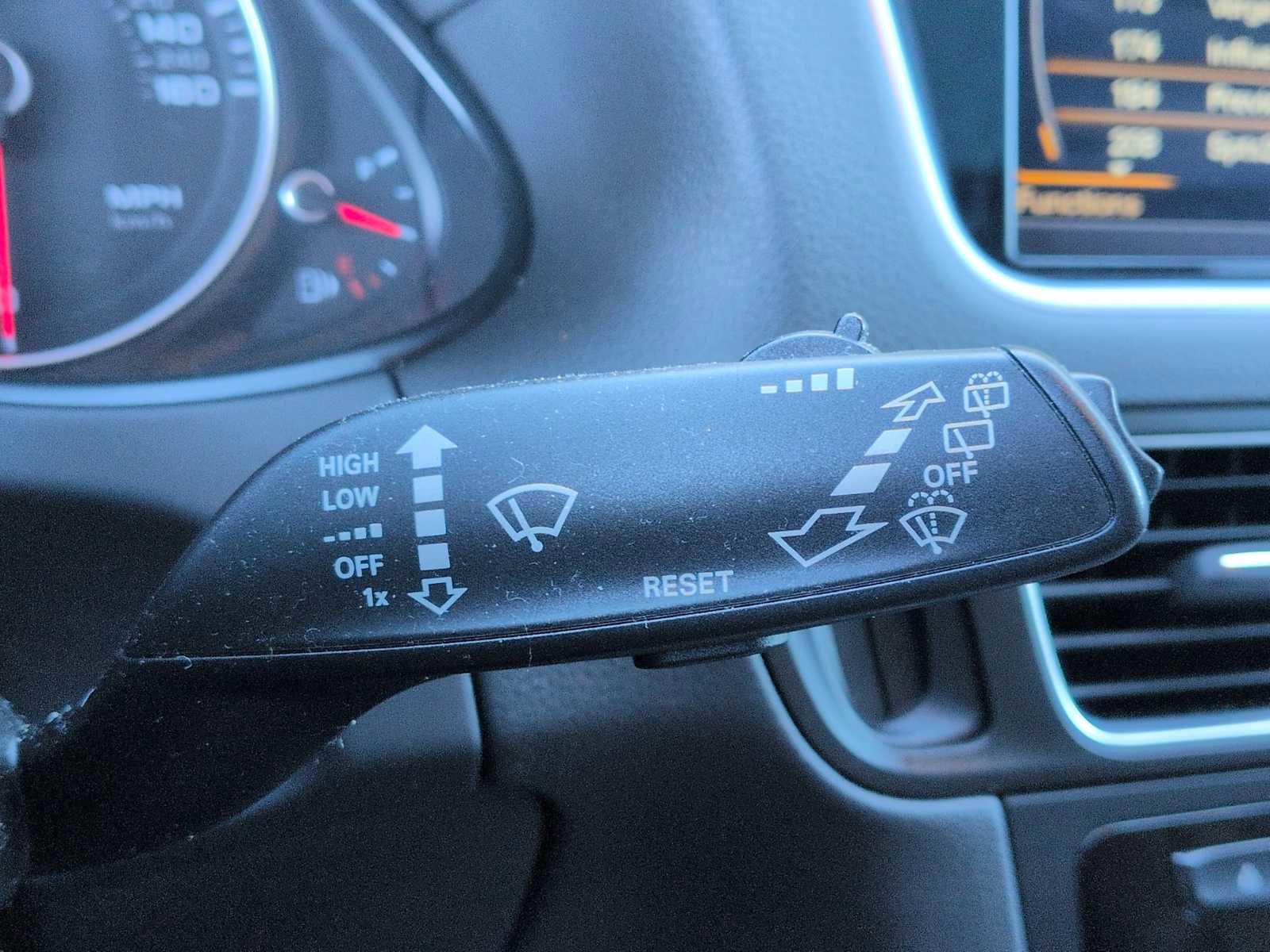 Used 2017 Audi Q5 2.0T Premium Plus w/ Technology Package image 26