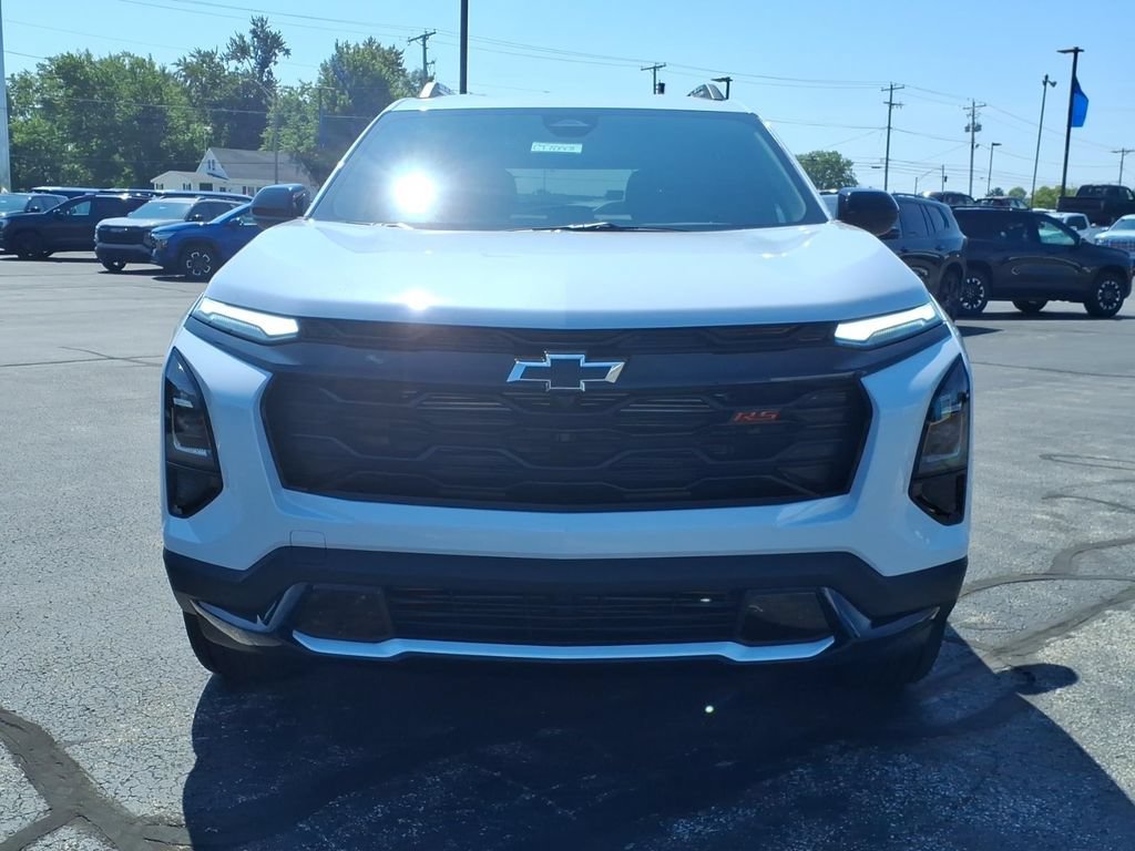 New 2027 Chevrolet Equinox RS w/ LPO, Floor Liner Package FWD image 2