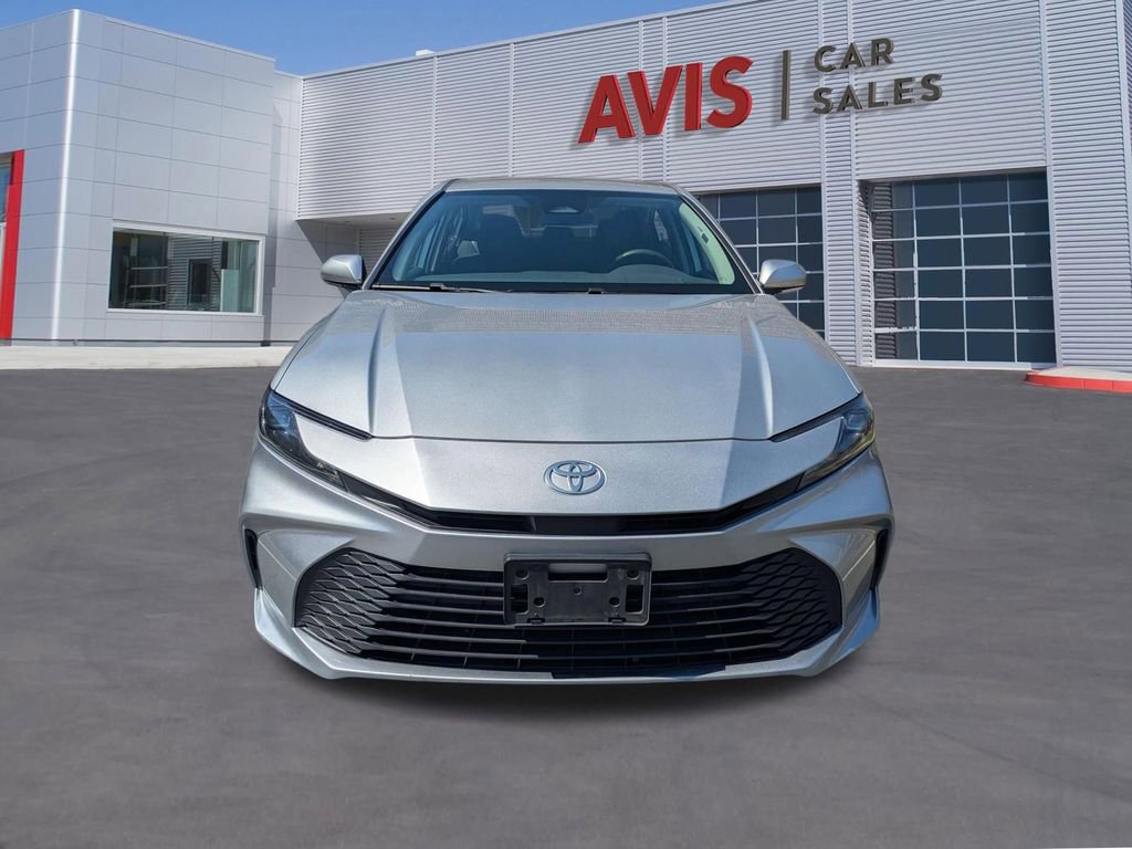 Used 2025 Toyota Camry LE image 2