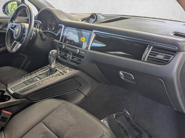 Used 2021 Porsche Macan AWD/4WD image 22