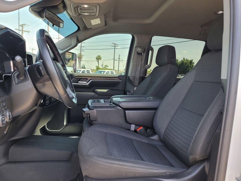 Used 2024 Chevrolet Silverado 2500 LT AWD/4WD image 11