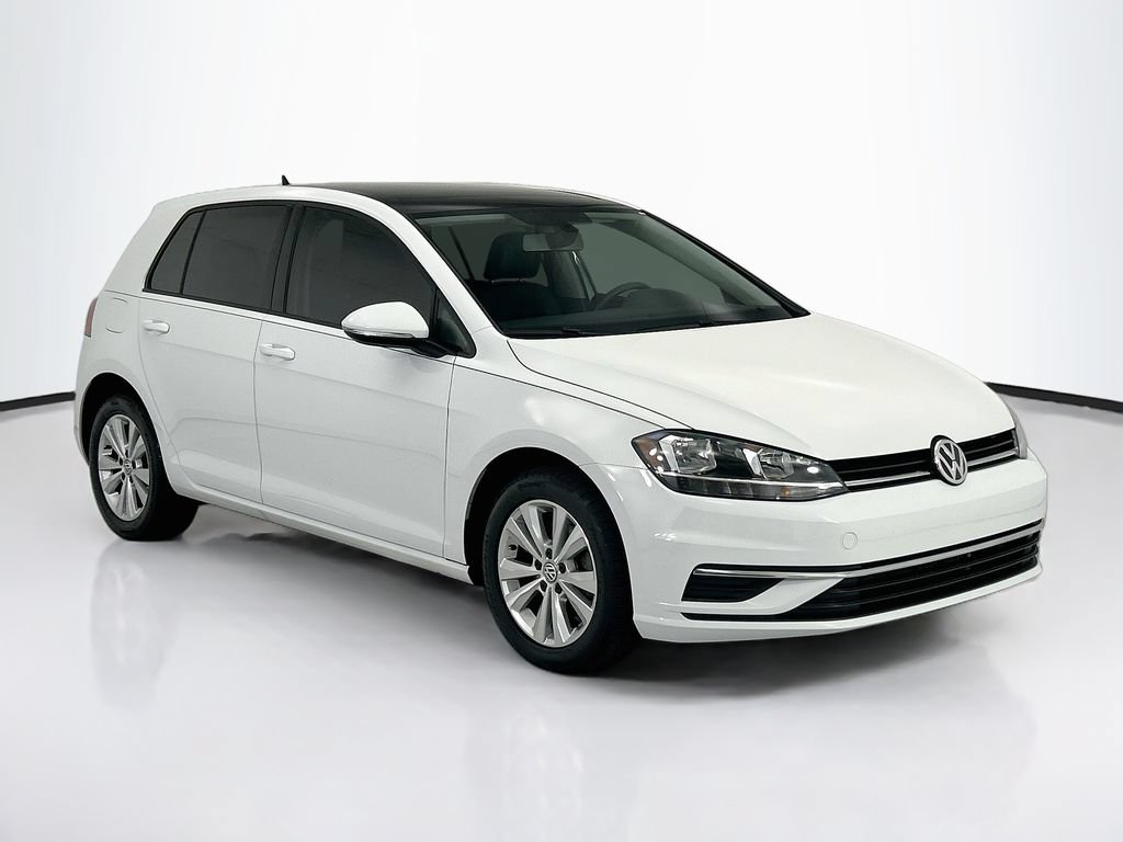 Used 2020 Volkswagen Golf 4-Door FWD image 3