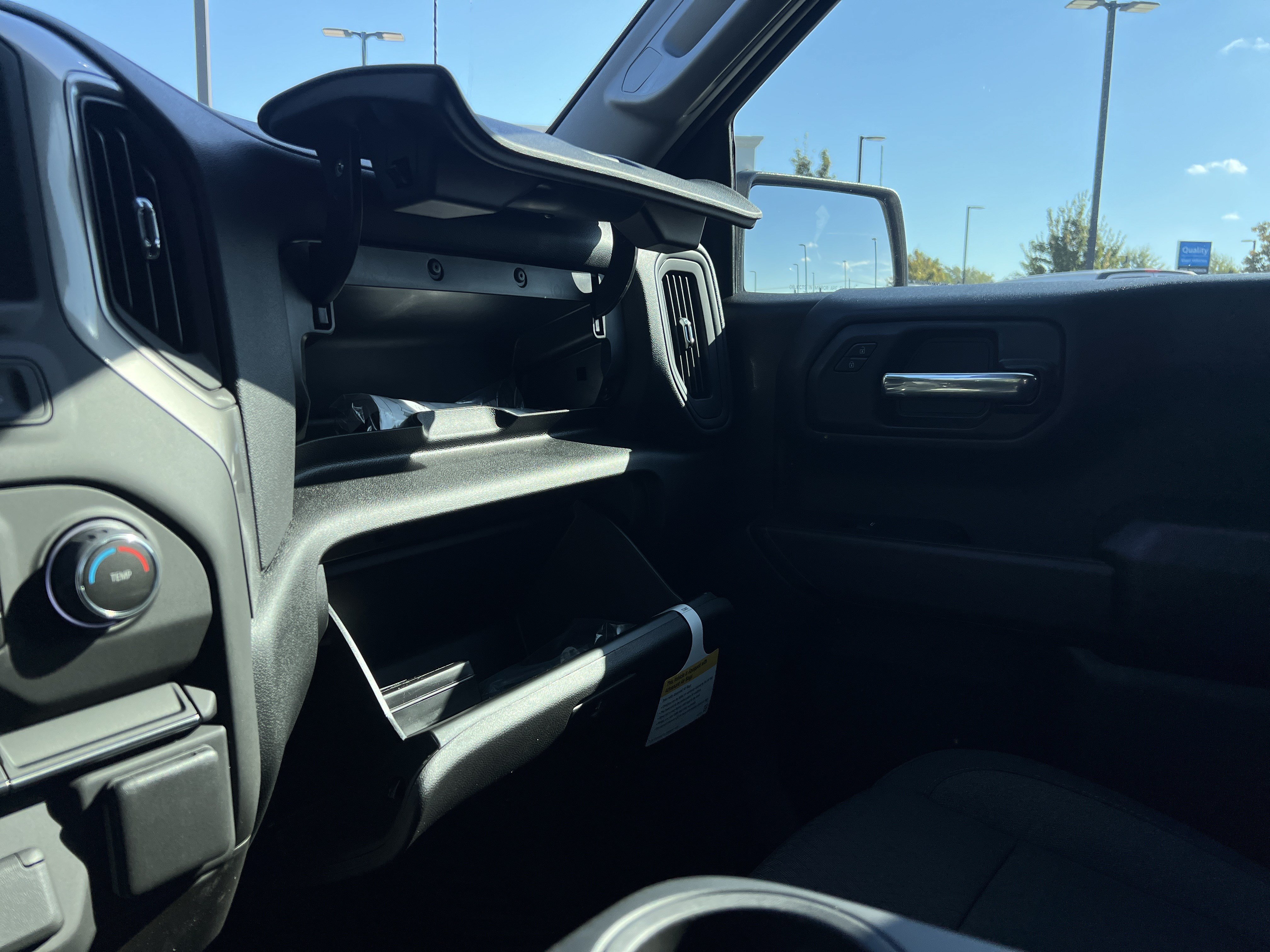 New 2026 Chevrolet Silverado 1500 Custom w/ Turbomax Blackout Package AWD/4WD image 30