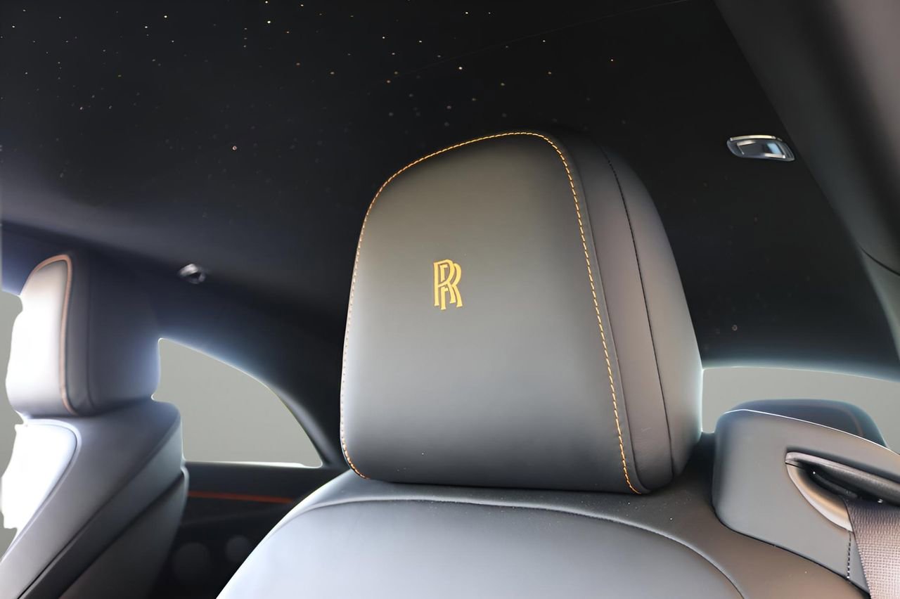 New 2025 Rolls-Royce Spectre AWD/4WD image 17