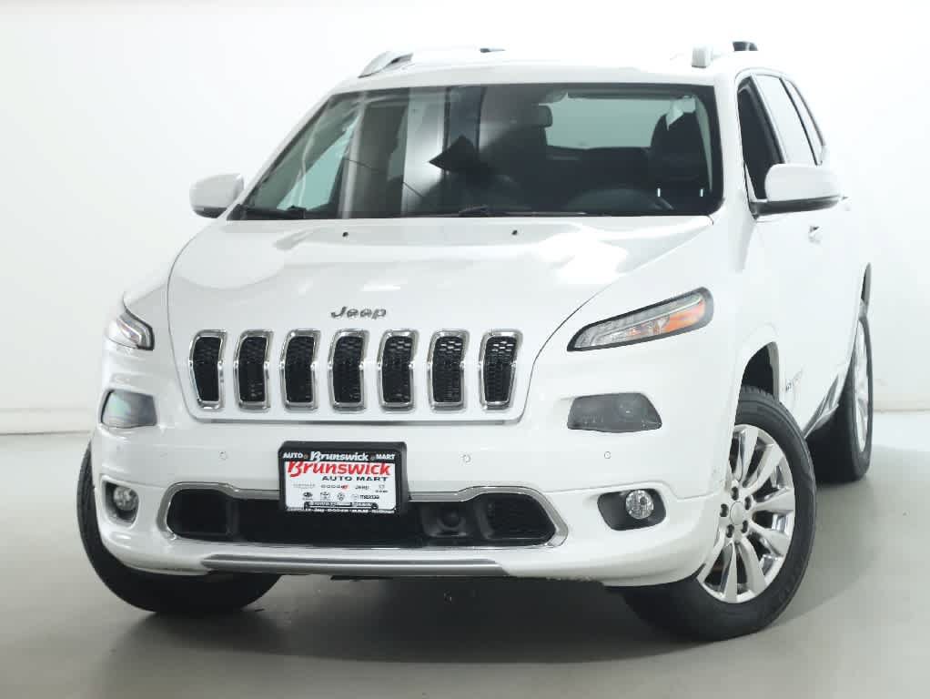 Used 2018 Jeep Cherokee Overland w/ Technology Group AWD/4WD image 3