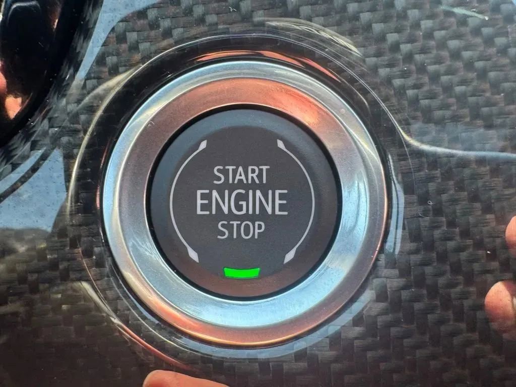 Used 2025 Cadillac XT6 Sport w/ Technology Package image 24