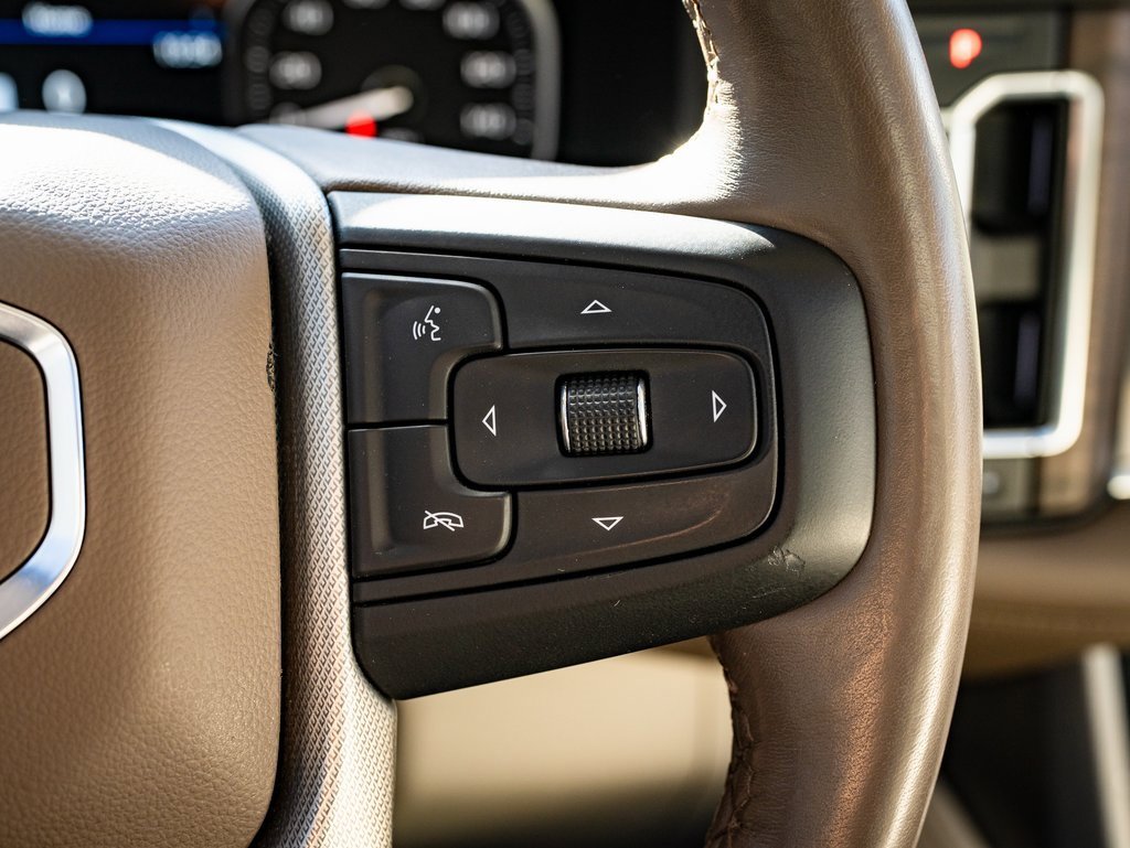 Used 2021 GMC Yukon XL Denali image 28