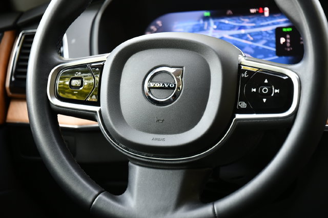 Certified 2024 Volvo XC90 T8 Plus w/ Protection Package Premier AWD/4WD image 25