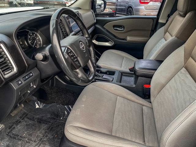 Used 2023 Nissan Frontier SV w/ SV Convenience Package image 17