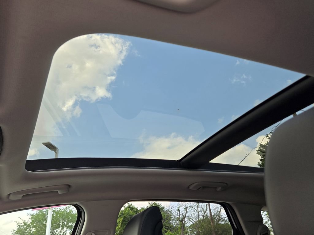 Used 2024 Kia Sportage SX image 14