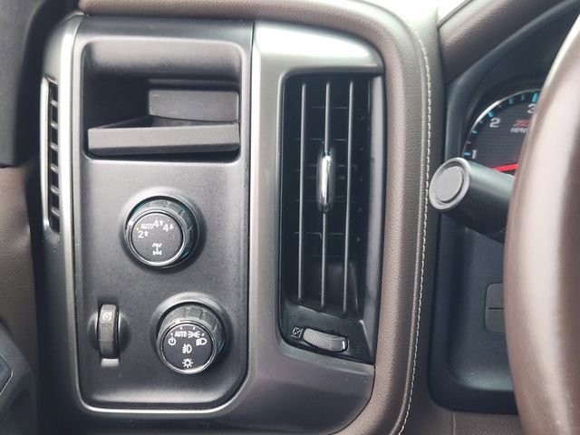 Used 2018 Chevrolet Silverado 1500 LTZ Z71 w/ LTZ Plus Package AWD/4WD image 23