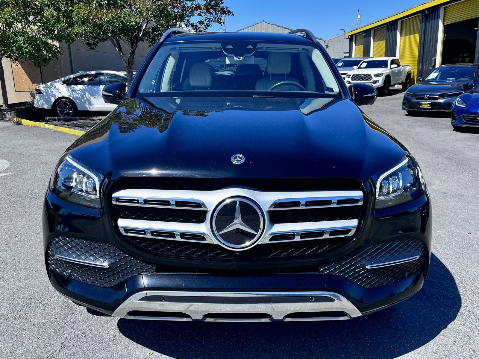 Used 2020 Mercedes-Benz GLS 450 4MATIC image 3