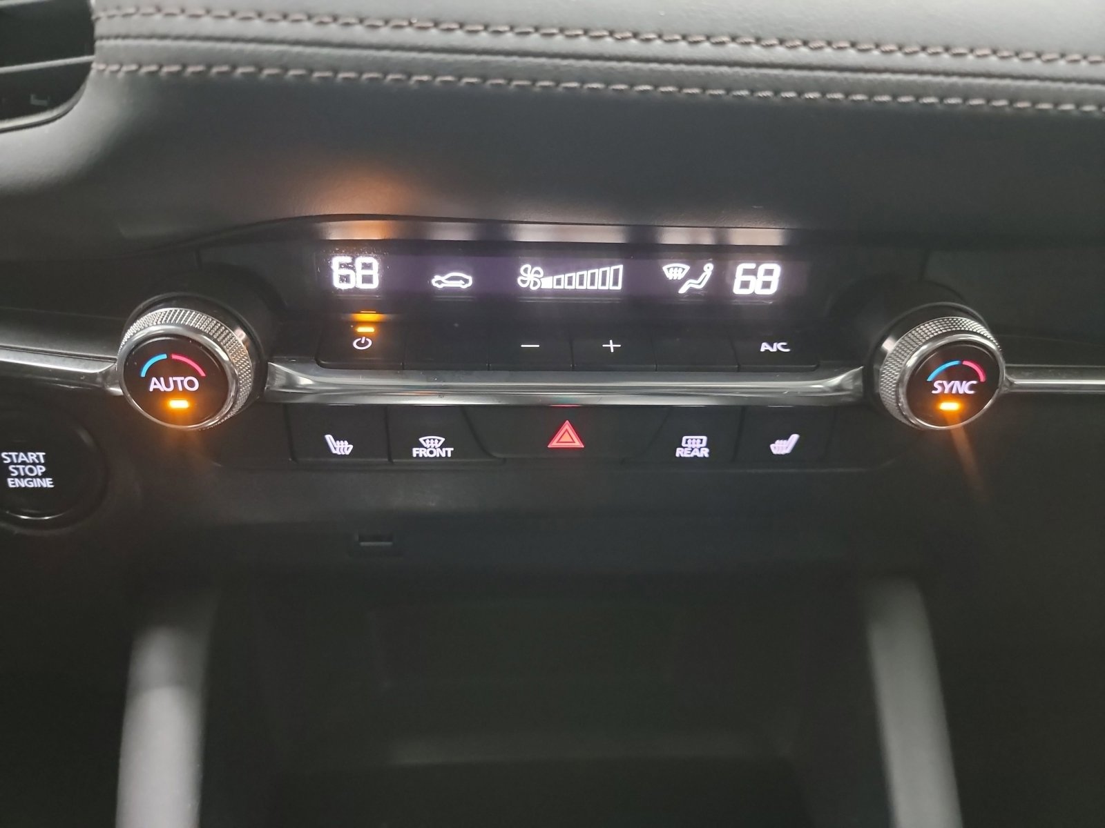 Used 2019 MAZDA MAZDA3 Sedan w/ Preferred Package image 21