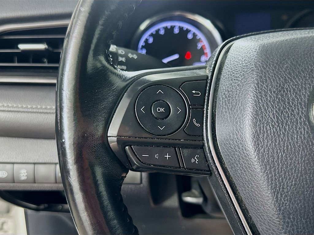 Used 2019 Toyota Camry SE FWD image 21
