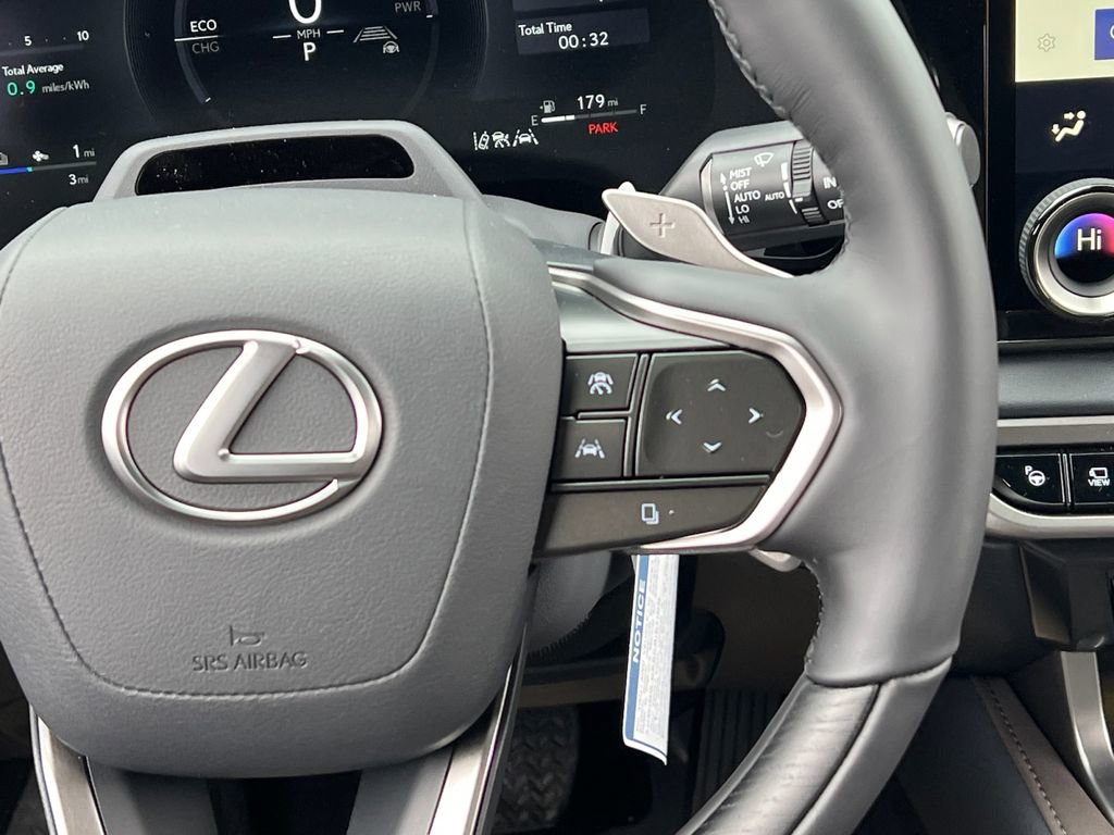 New 2026 Lexus RX 450h AWD image 15