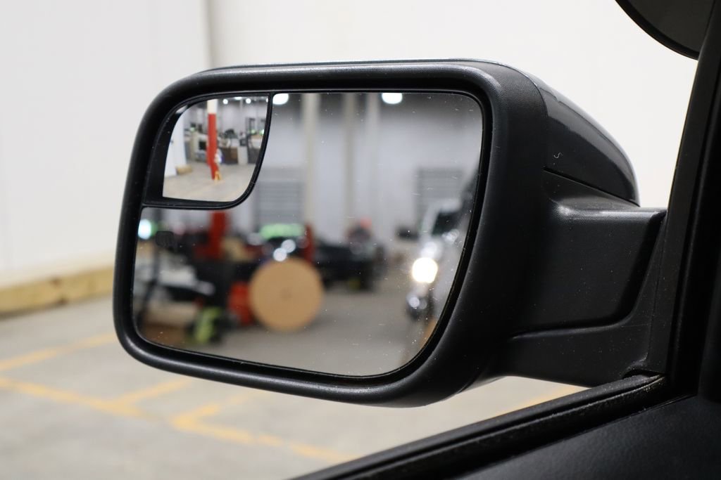 Used 2015 Ford Explorer XLT w/ Equipment Group 202B image 40