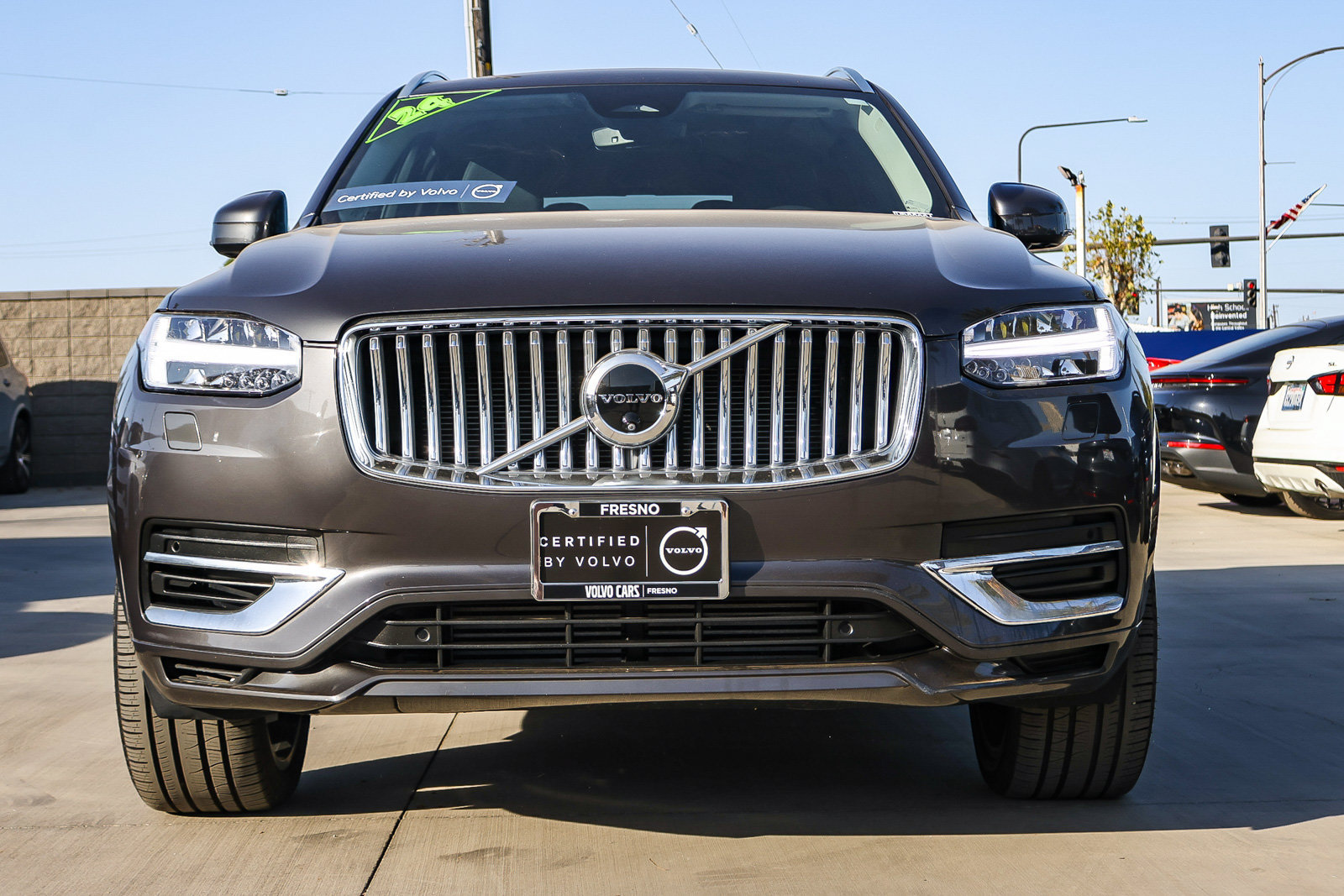 Used 2024 Volvo XC90 T8 Plus AWD/4WD image 2