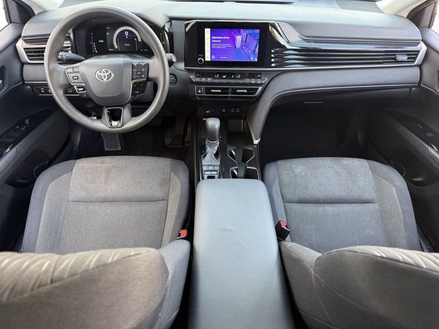 Used 2025 Toyota Camry LE image 11