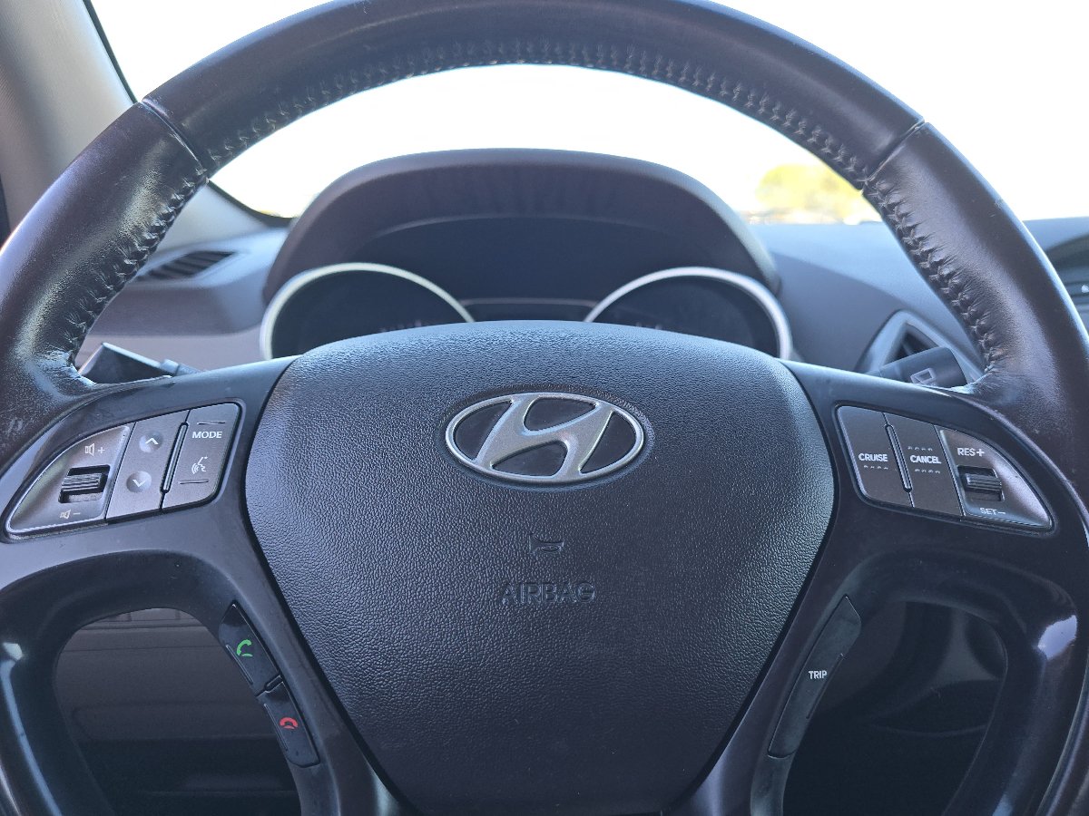 Used 2014 Hyundai Tucson SE AWD/4WD image 25