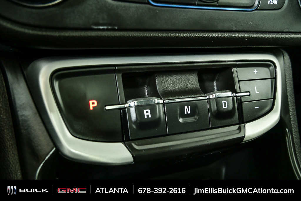 Used 2024 GMC Terrain SLE w/ Driver Convenience Package FWD image 16