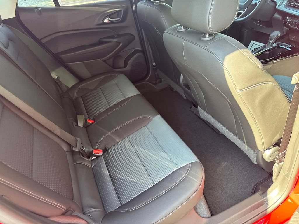 New 2026 Chevrolet Trax LT w/ Driver Confidence Package FWD image 11