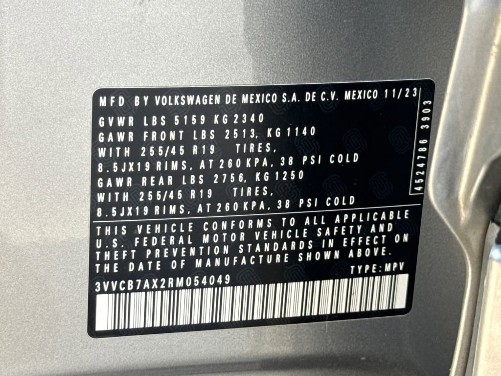 Used 2024 Volkswagen Tiguan SE R-Line image 30