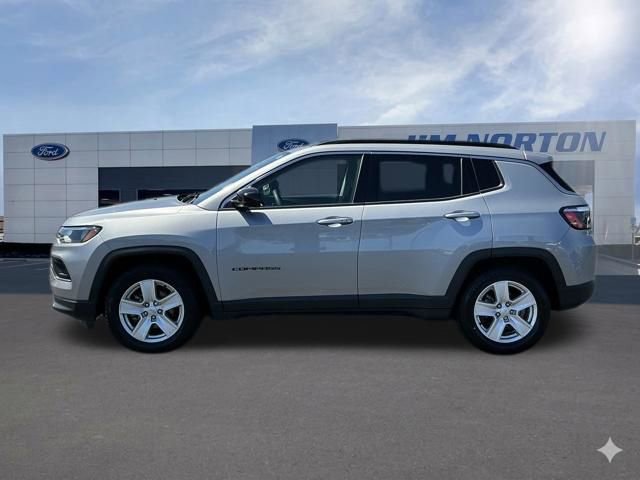 Used 2022 Jeep Compass Latitude FWD image 8