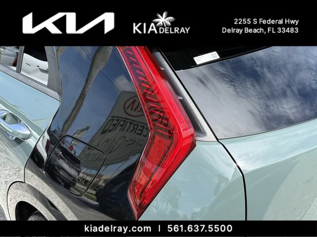 Certified 2024 Kia Niro SX Touring FWD image 7