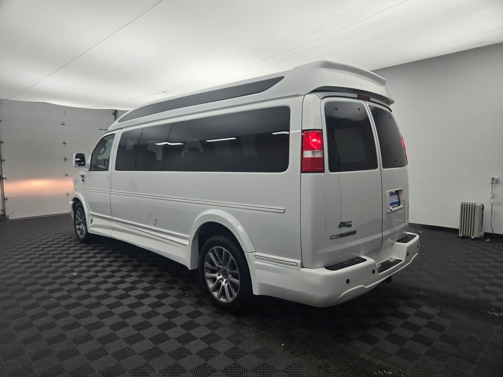 Used 2020 Chevrolet Express 2500 Extended w/ Enhanced Convenience Package image 10