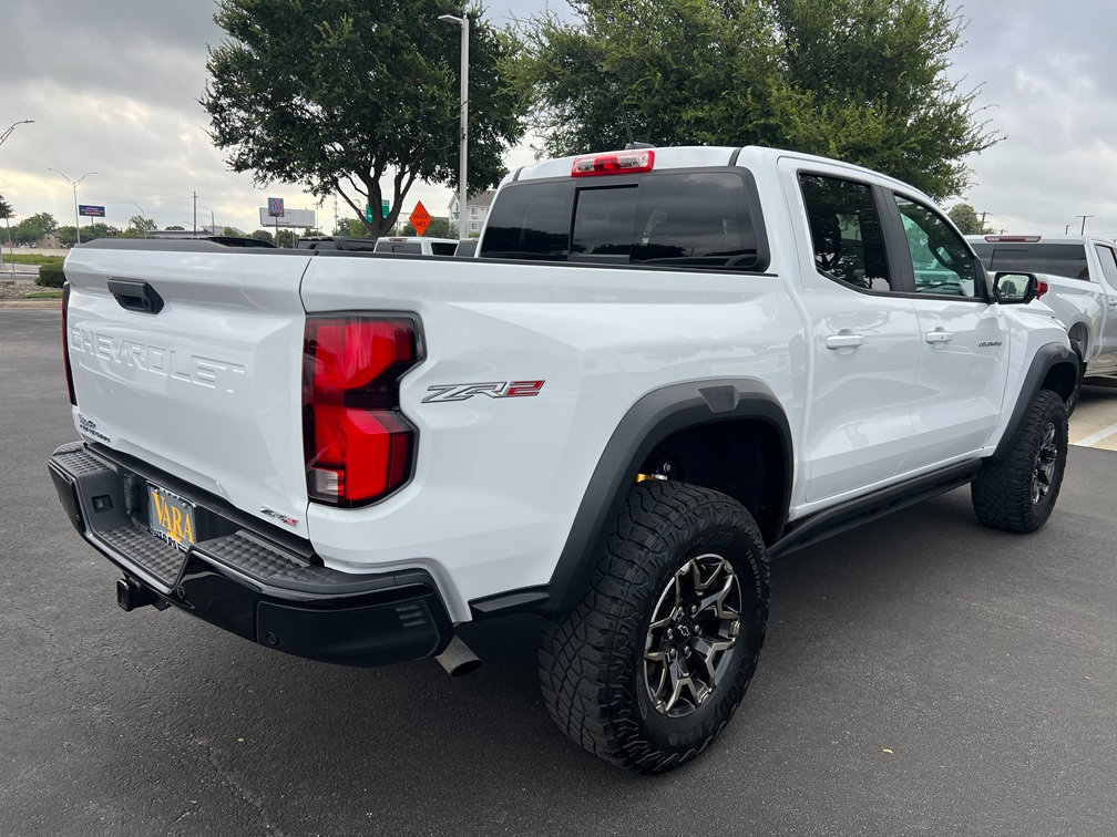 Certified 2024 Chevrolet Colorado ZR2 w/ ZR2 Convenience Package III AWD/4WD image 2