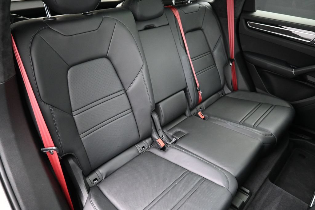 Certified 2021 Porsche Cayenne GTS AWD/4WD image 25