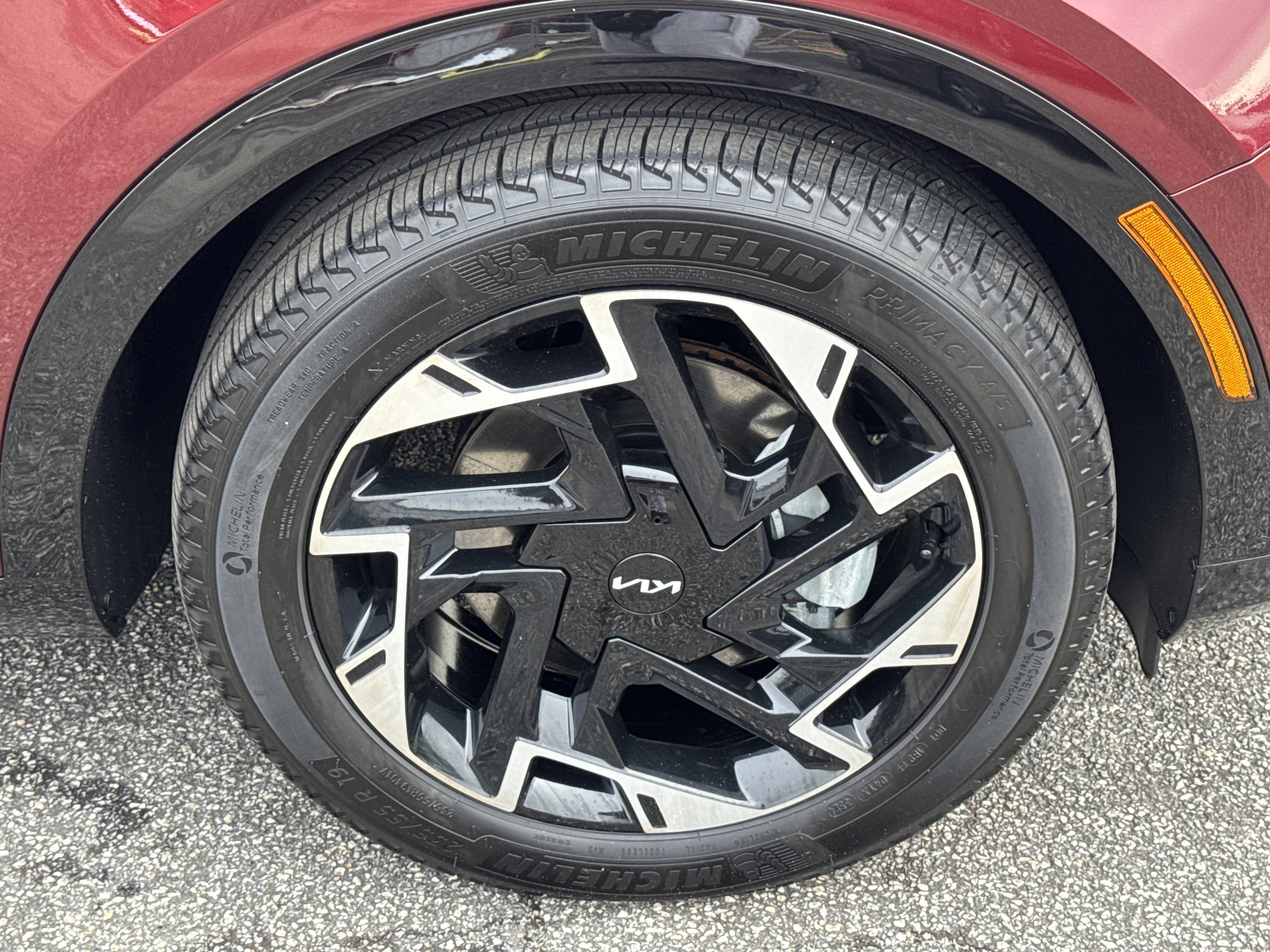 Certified 2025 Kia Sportage SX image 12