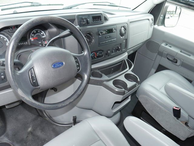Used 2014 Ford E-350 and Econoline 350 Super Duty w/ Power Group image 12