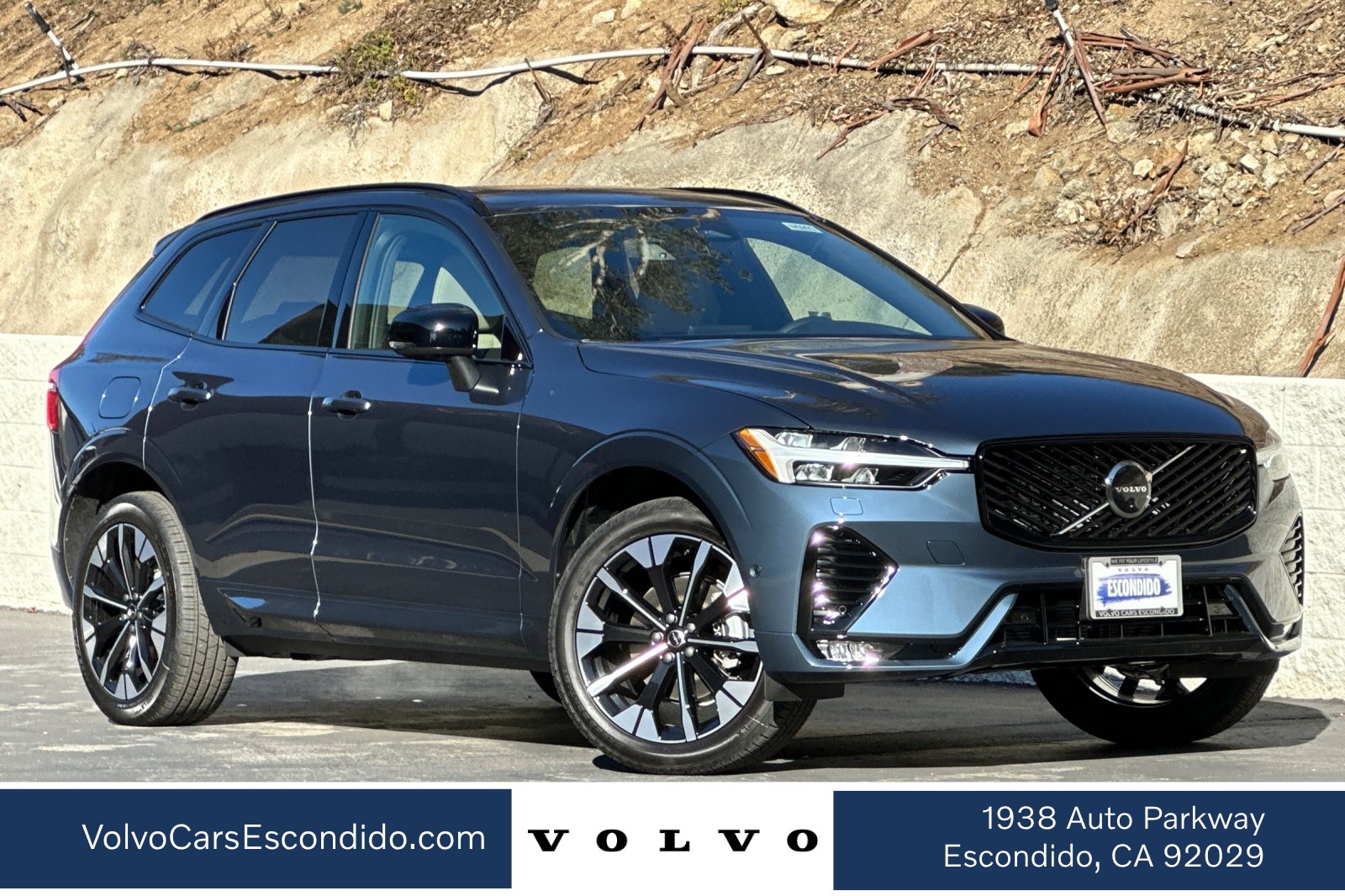 New 2026 Volvo XC60 B5 Plus w/ Climate Package