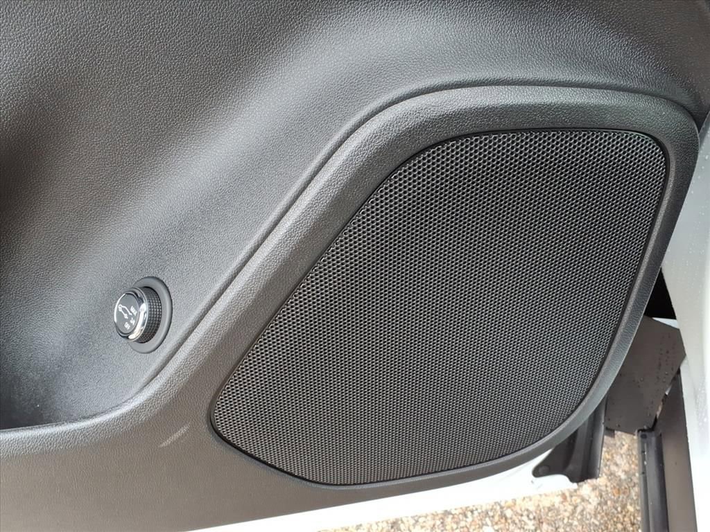 New 2025 Chevrolet Blazer LT w/ Convenience Package image 13