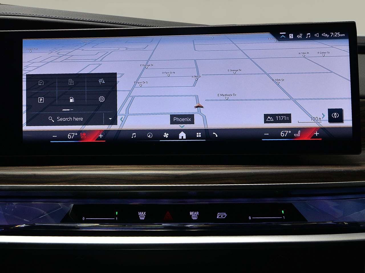 New 2026 BMW 760i xDrive w/ Luxury Rear Seating Package image 15