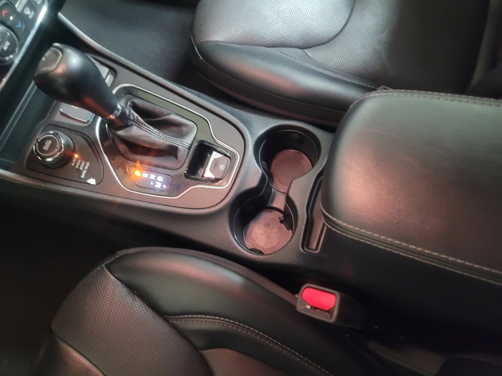 Used 2023 Jeep Cherokee Altitude Lux image 26