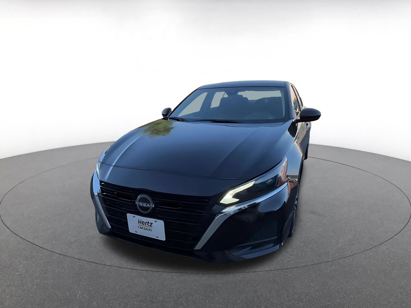 Used 2025 Nissan Altima 2.5 SV FWD image 7