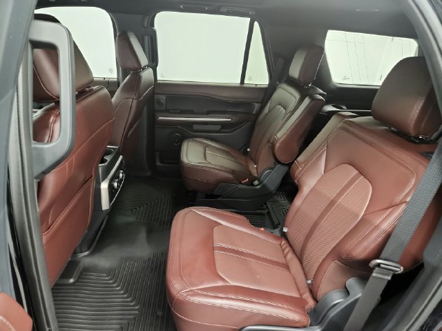 Used 2023 Ford Expedition Limited RWD image 19