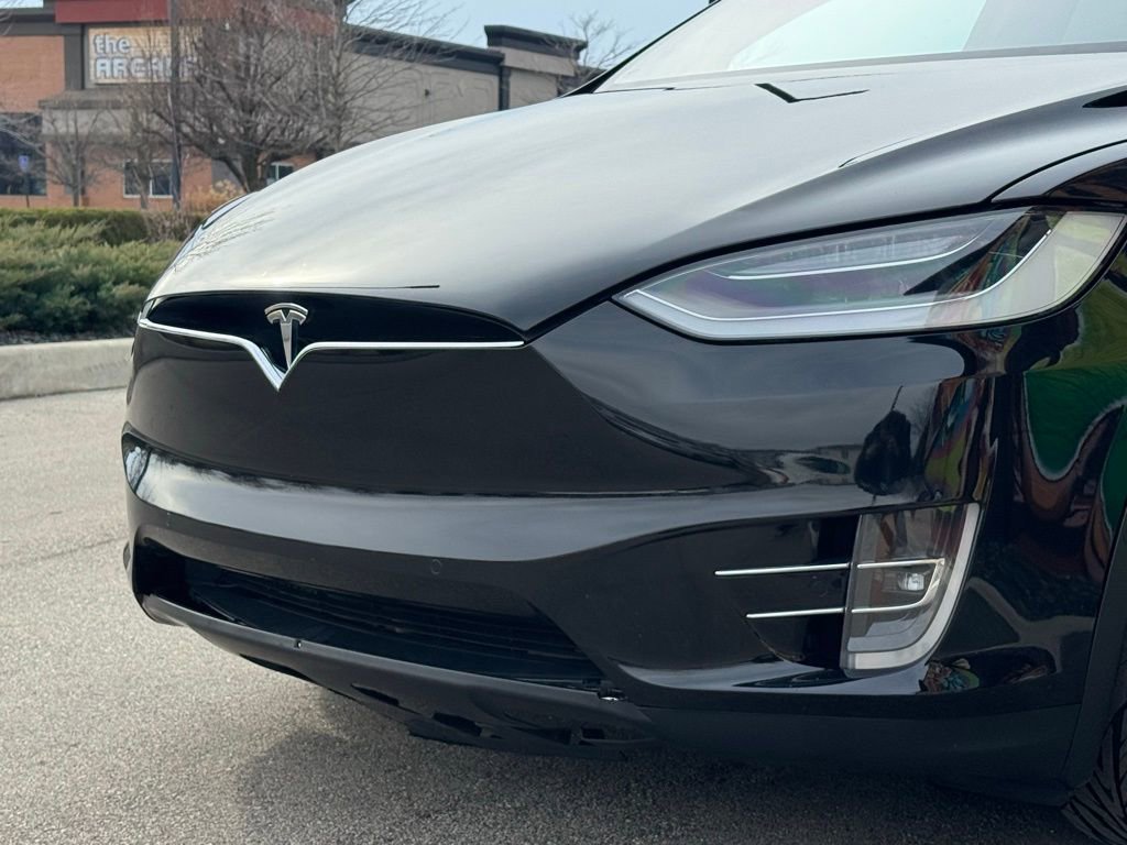 Used 2020 Tesla Model X Long Range image 11