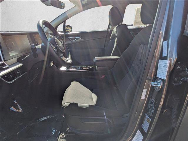 Used 2024 Kia Sportage LX image 11