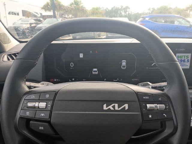 Certified 2025 Kia K4 EX FWD image 26