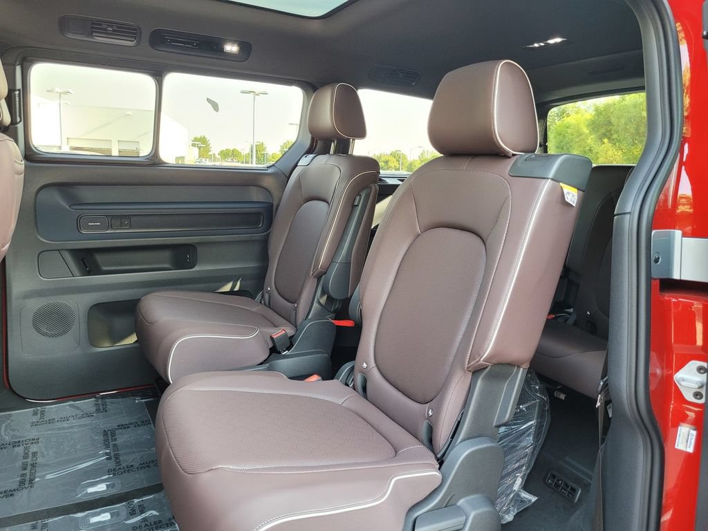 New 2025 Volkswagen ID. Buzz Pro S Plus RWD image 14
