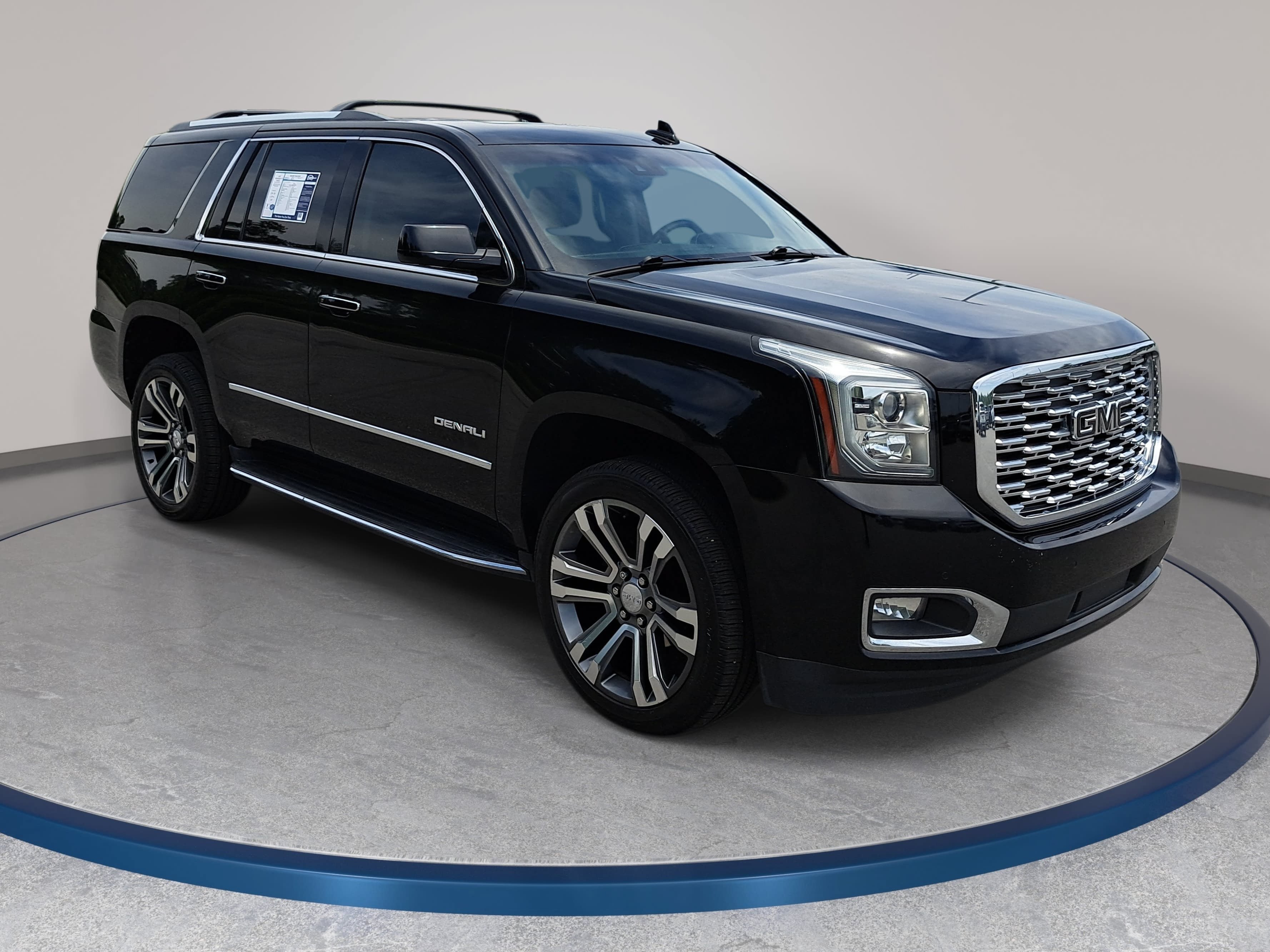 Used 2018 GMC Yukon Denali w/ Open Road Package AWD/4WD image 3