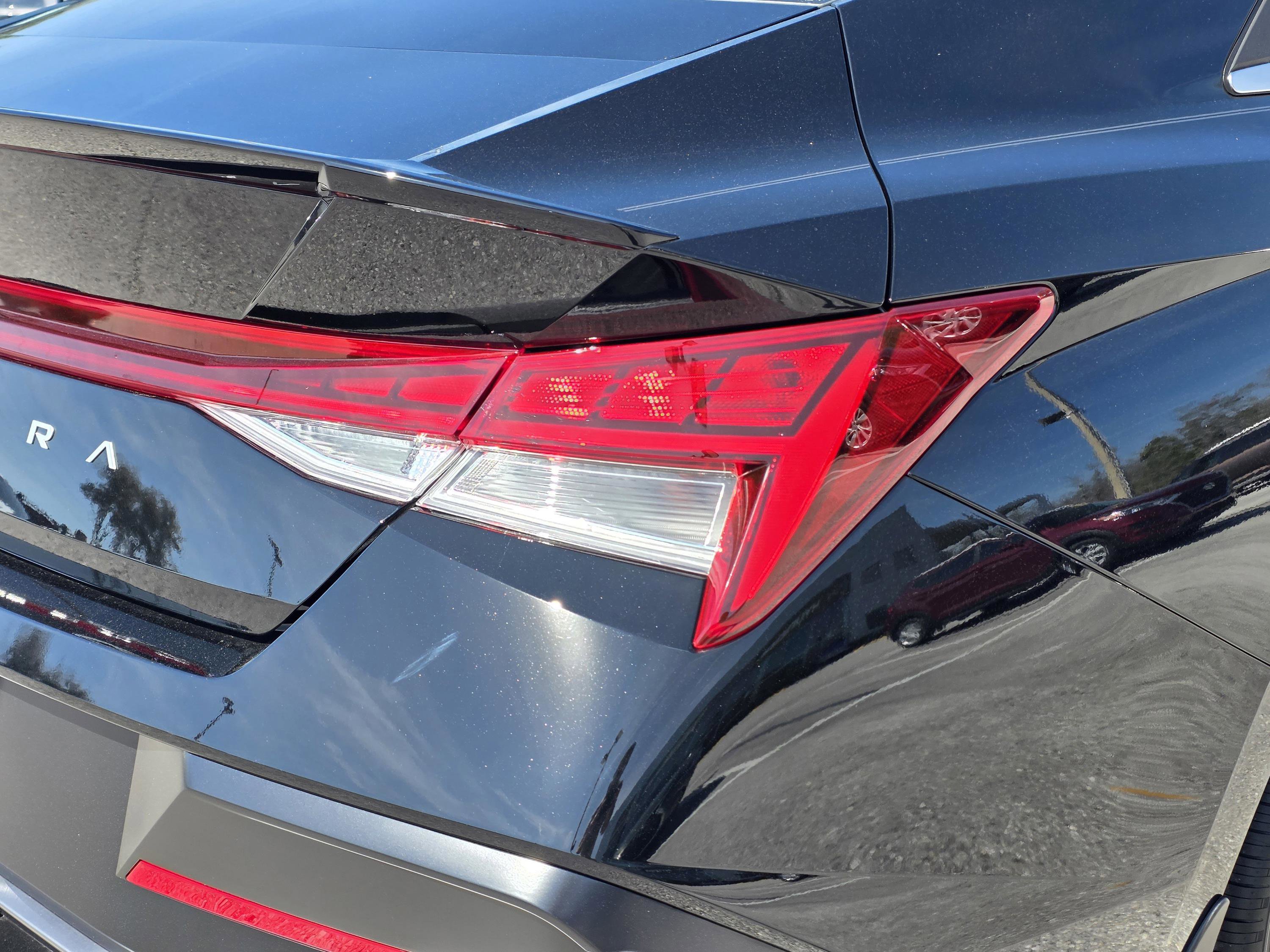 New 2026 Hyundai Elantra SEL Sport FWD image 19
