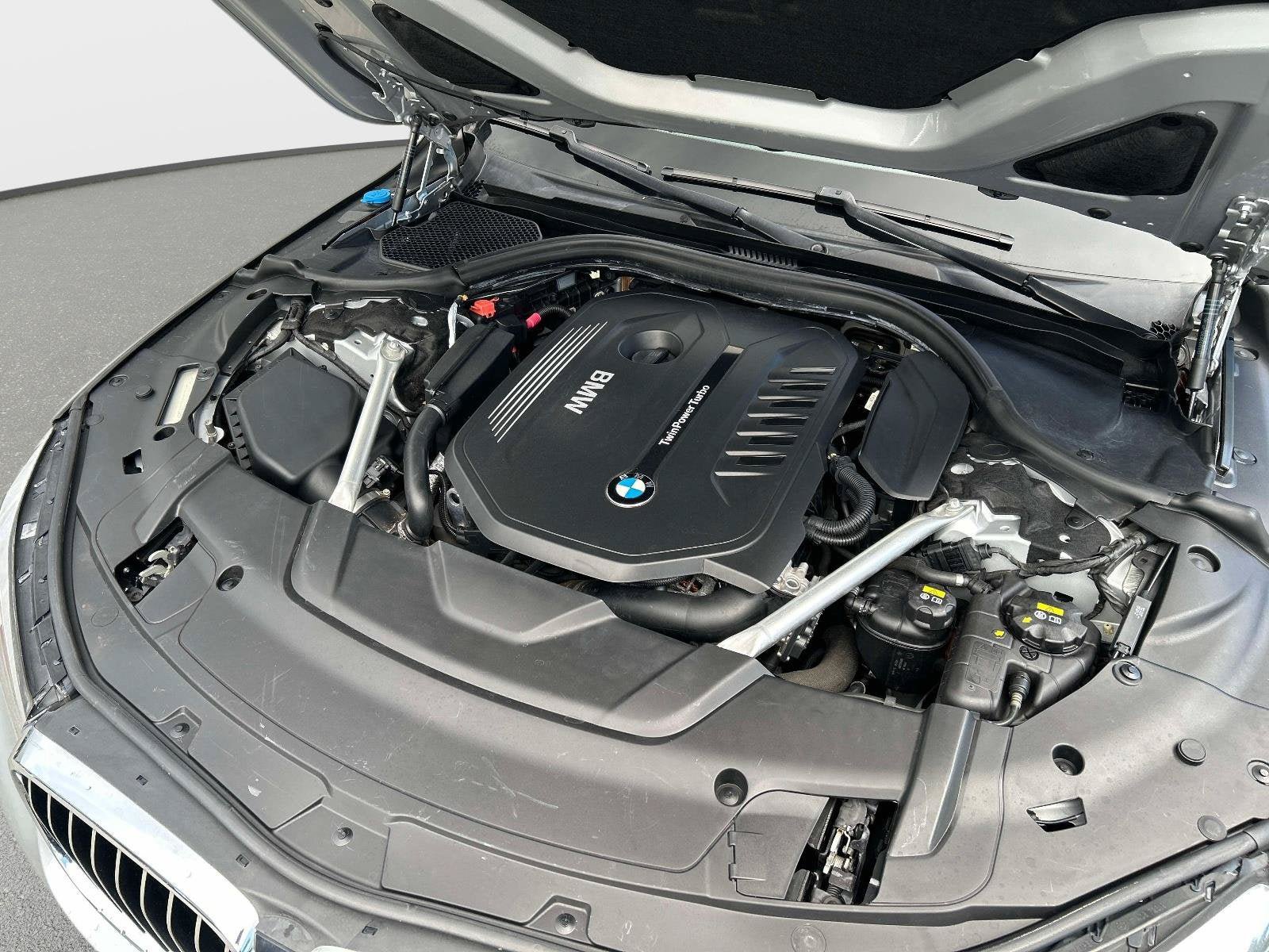 Used 2019 BMW 740i RWD image 11